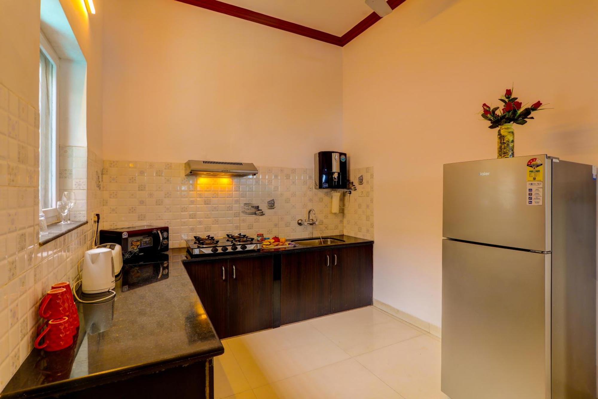Ludo Private Pool Villa, Wifi-Caretaker-Parking, North Goa バガ エクステリア 写真